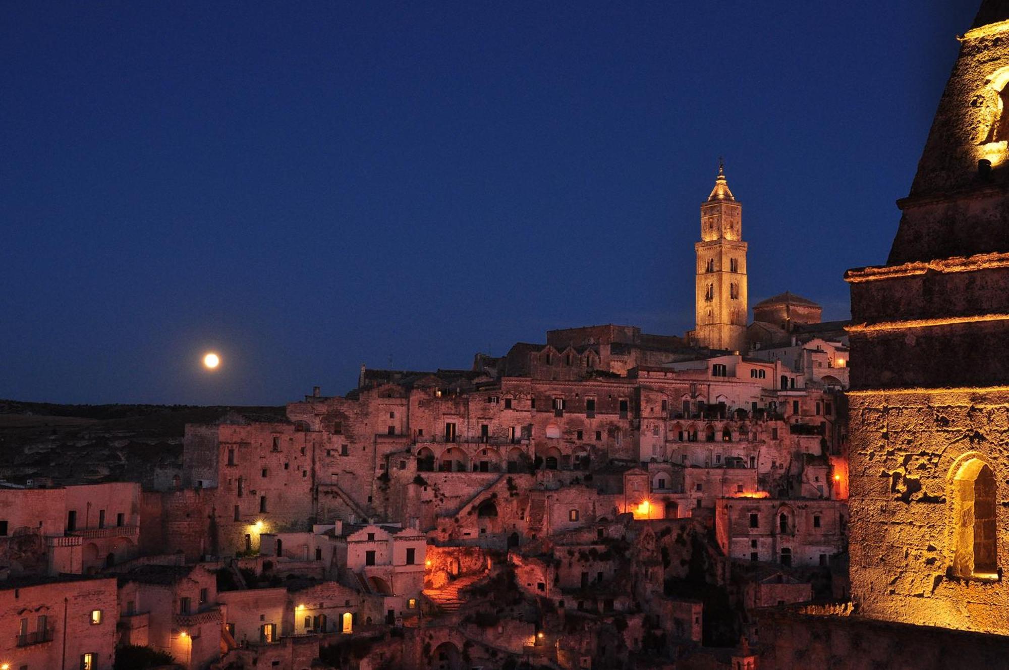 16Sassi Apartment Matera Bagian luar foto