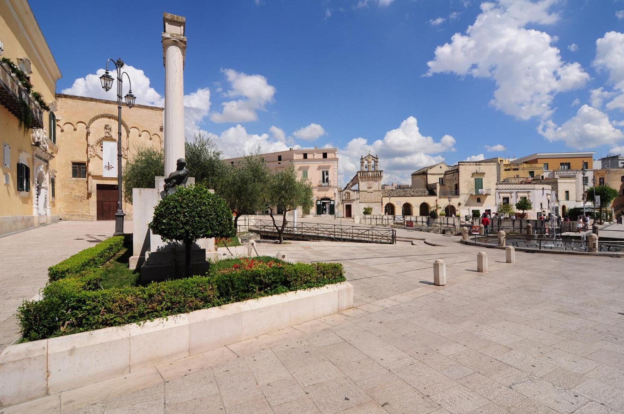 16Sassi Apartment Matera Bagian luar foto